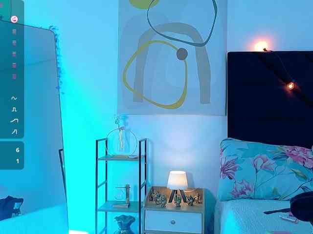 littleapril webcam