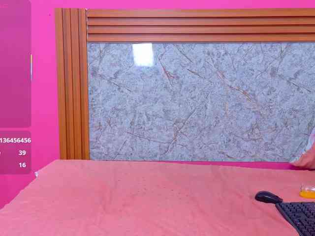 littleapril webcam