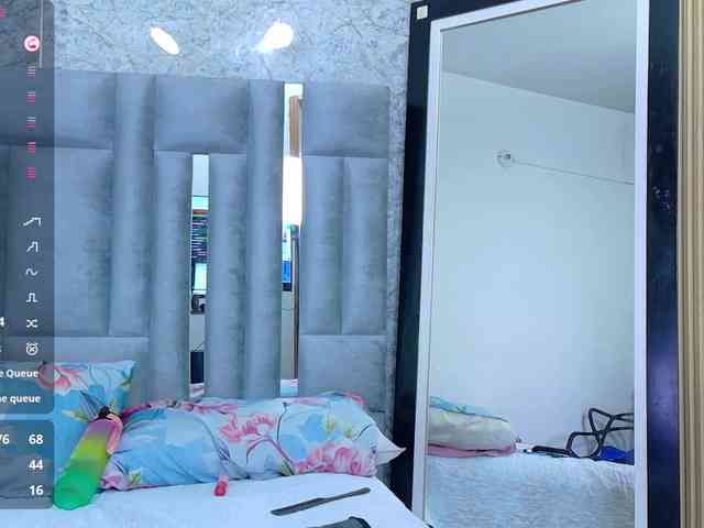 littleapril webcam