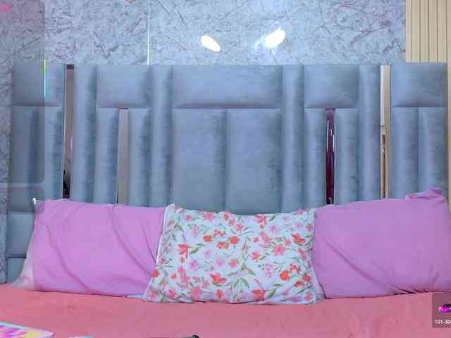 littleapril webcam