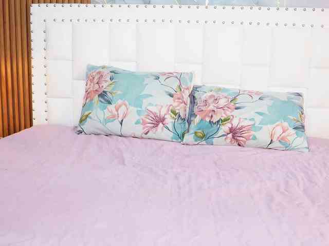 littleapril webcam