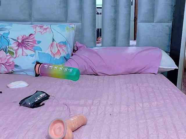 littleapril webcam