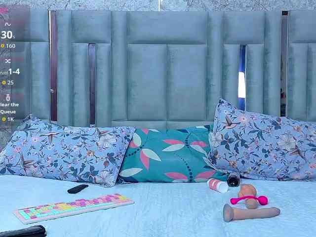 littleapril webcam