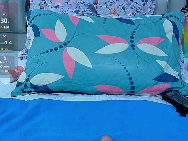 littleapril webcam