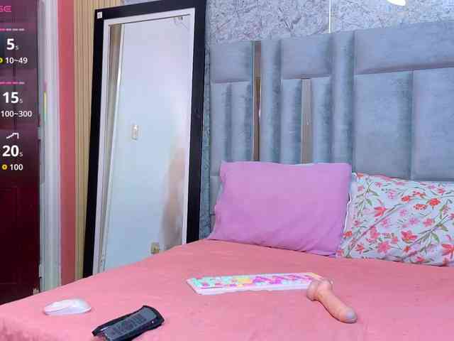 littleapril webcam