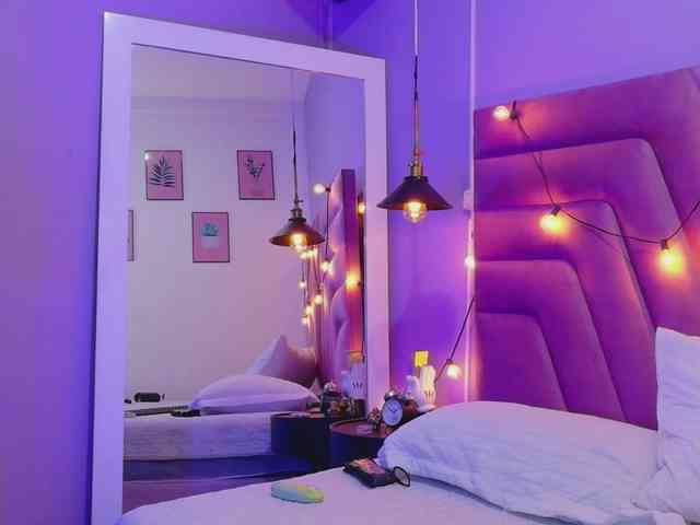 littleapril webcam