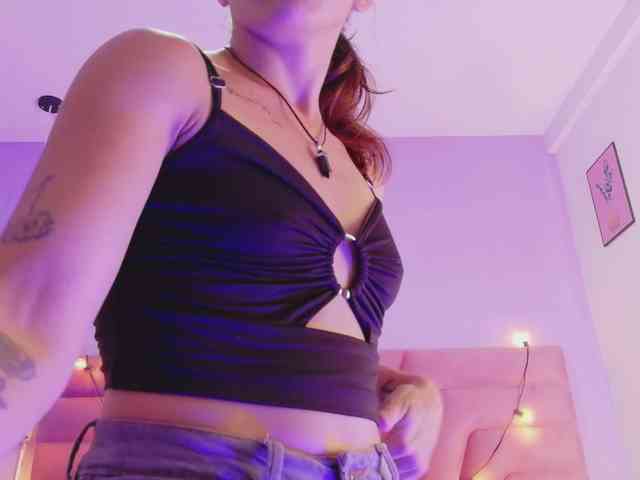littleapril webcam