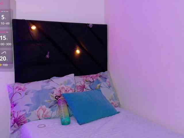 littleapril webcam