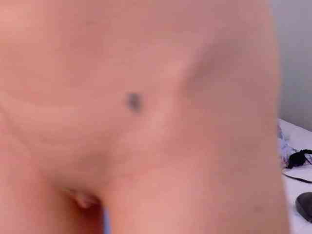 littleapril webcam