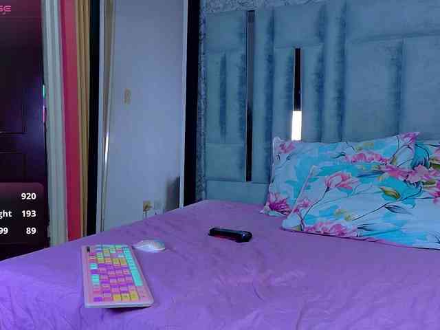 littleapril webcam