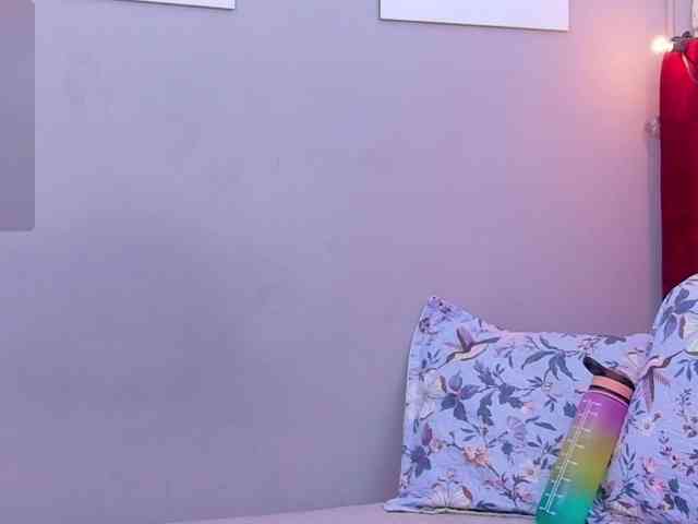 littleapril webcam