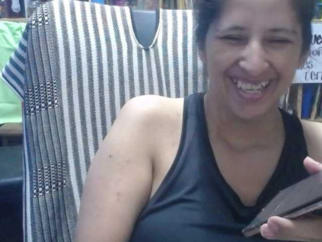 DIANA-ROGU live cam preview