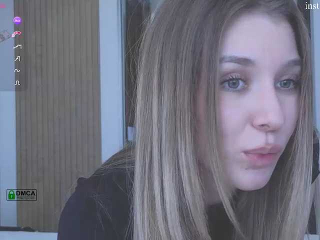 vivianyyy live cam on BongaCams