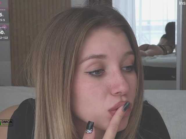 vivianyyy live cam on BongaCams