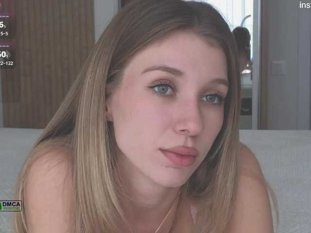 vivianyyy live cam on BongaCams