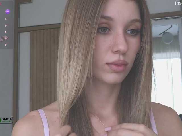 vivianyyy live cam on BongaCams
