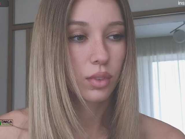 vivianyyy live cam on BongaCams