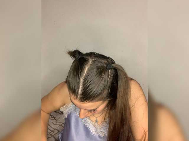MiraCastellon live cam on BongaCams