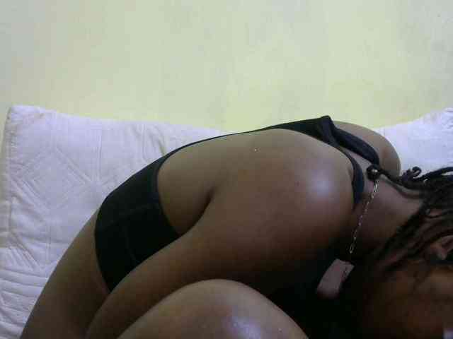 Lovelybabraa webcam