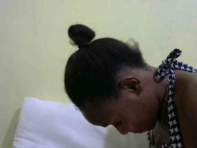 Lovelybabraa webcam