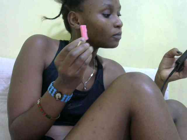 Lovelybabraa webcam