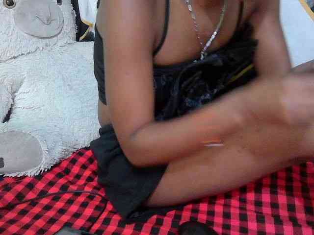 Lovelybabraa webcam