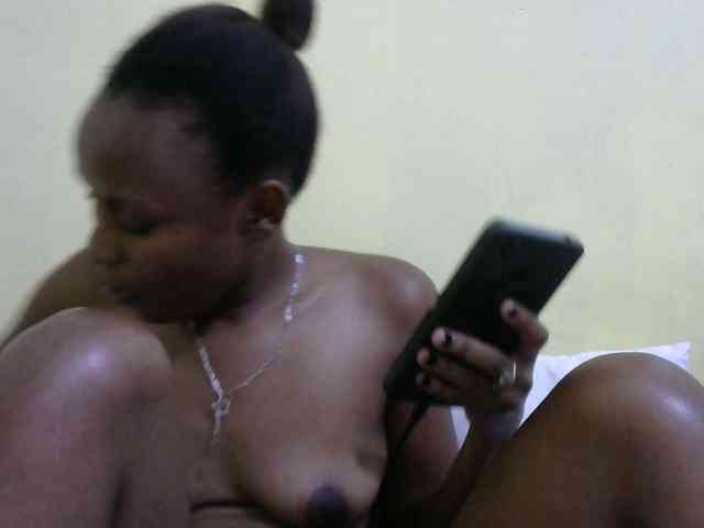 Lovelybabraa webcam