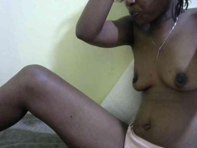 Lovelybabraa webcam