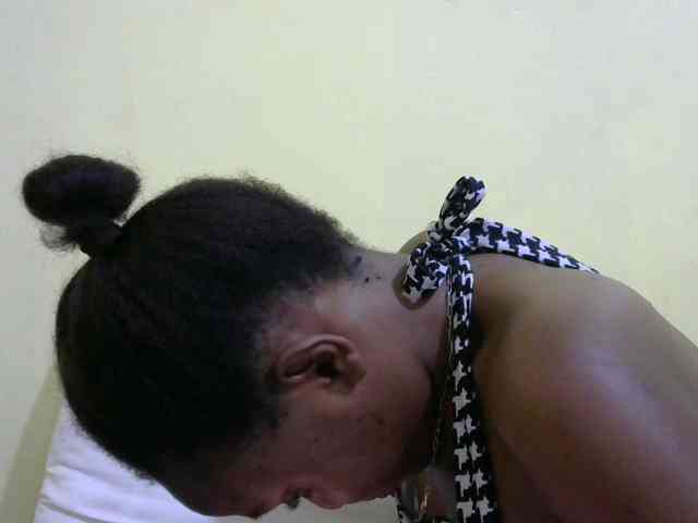 Lovelybabraa webcam