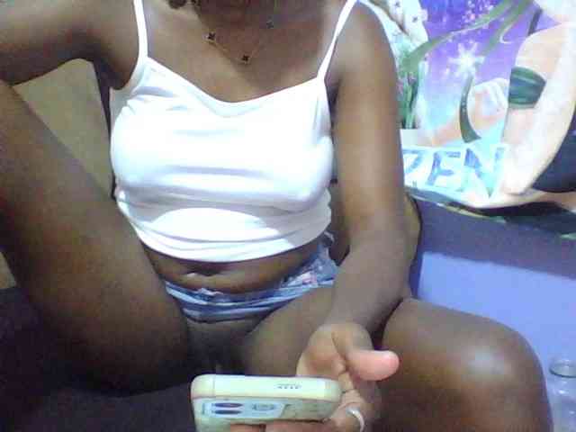 Lovelybabraa webcam