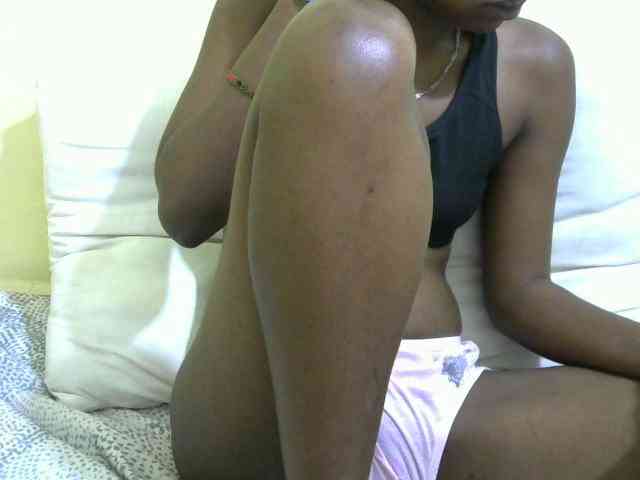 Lovelybabraa webcam