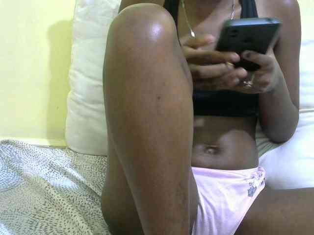Lovelybabraa webcam