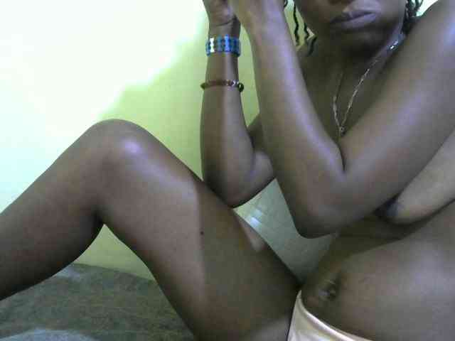 Lovelybabraa webcam