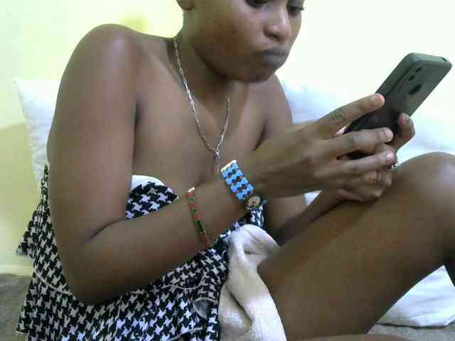 Model: Lovelybabraa