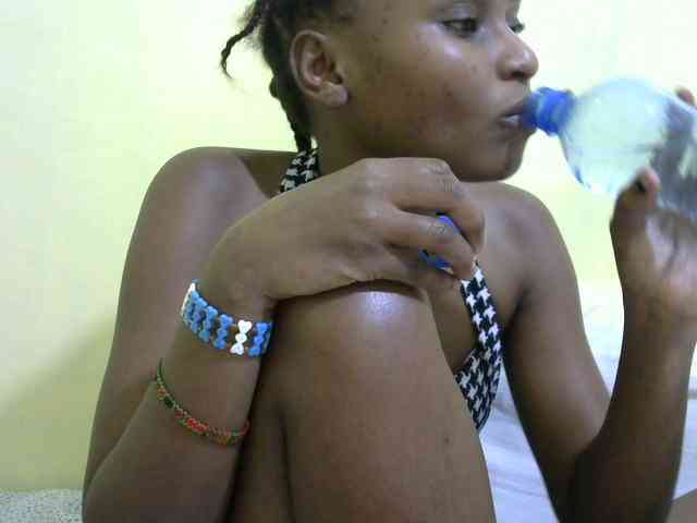 Lovelybabraa webcam