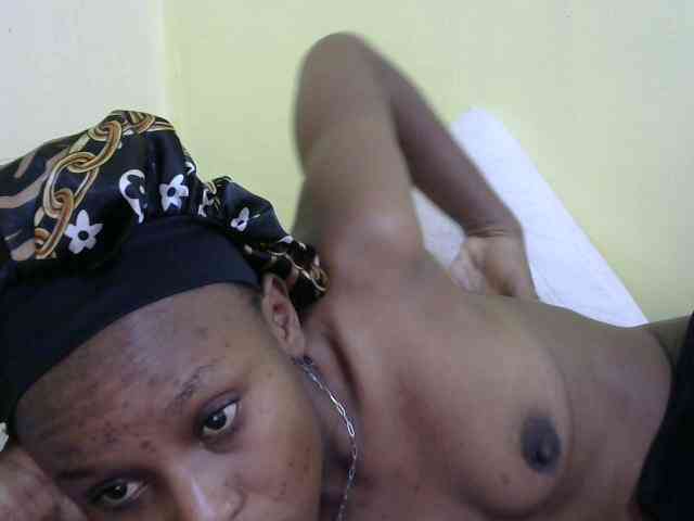 Lovelybabraa webcam