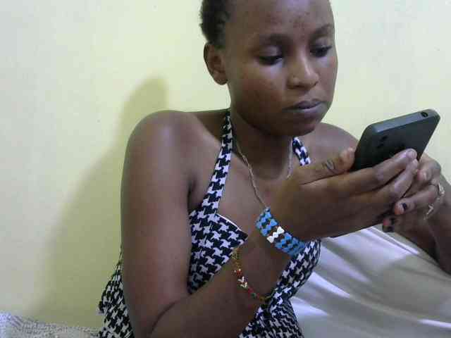 Lovelybabraa webcam