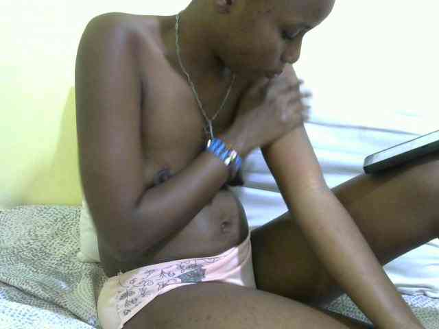 Lovelybabraa webcam