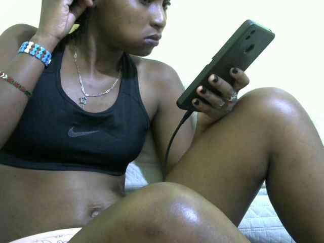 Lovelybabraa webcam