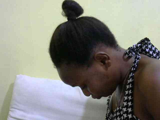 Lovelybabraa webcam
