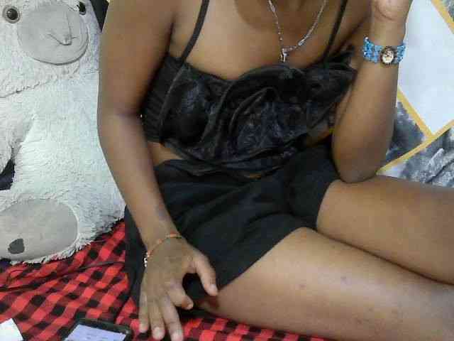 Lovelybabraa webcam
