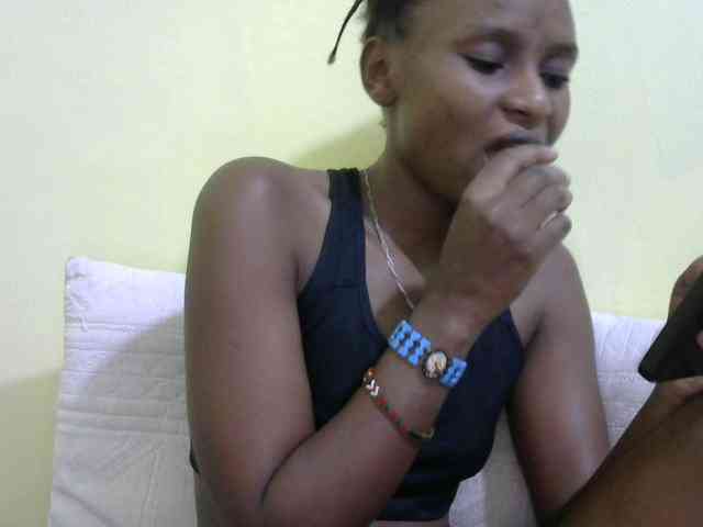 Lovelybabraa webcam