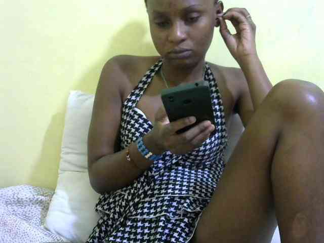 Lovelybabraa webcam