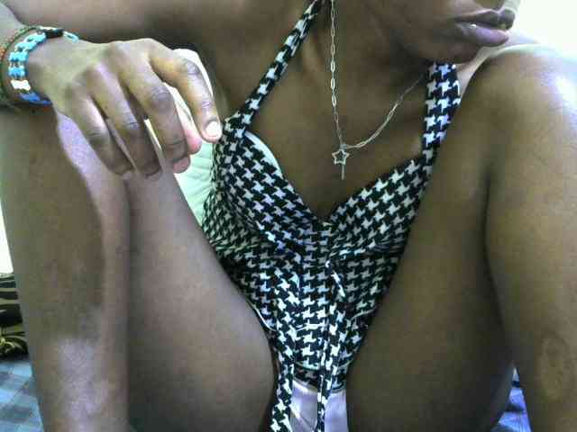 Lovelybabraa webcam