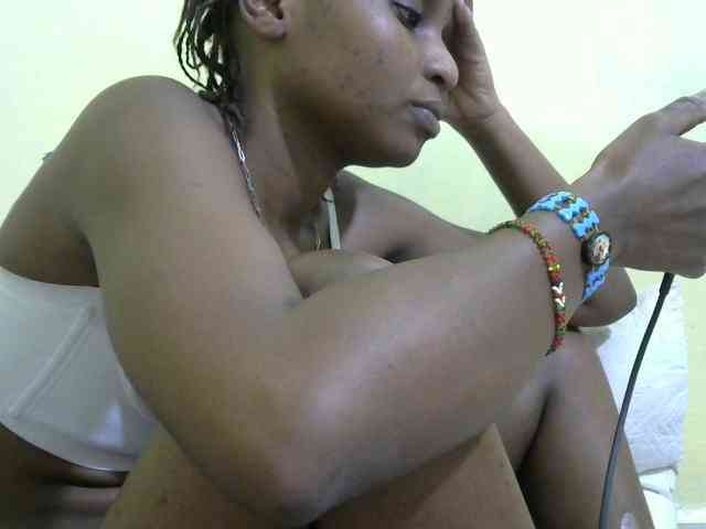 Lovelybabraa webcam