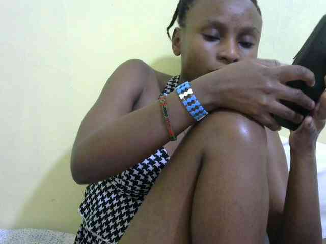 Lovelybabraa webcam