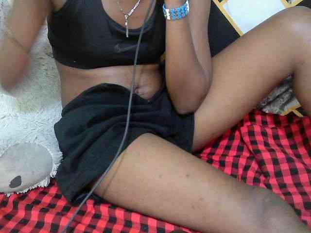 Lovelybabraa webcam