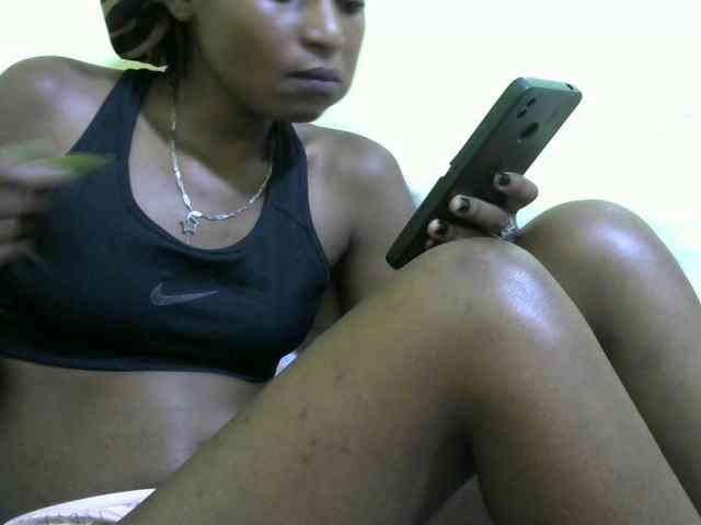 Lovelybabraa webcam