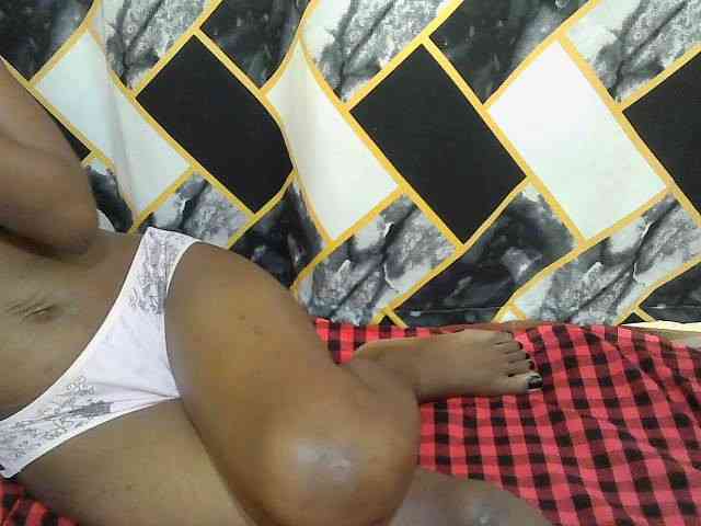 Lovelybabraa webcam
