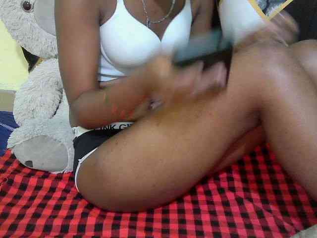 Lovelybabraa webcam